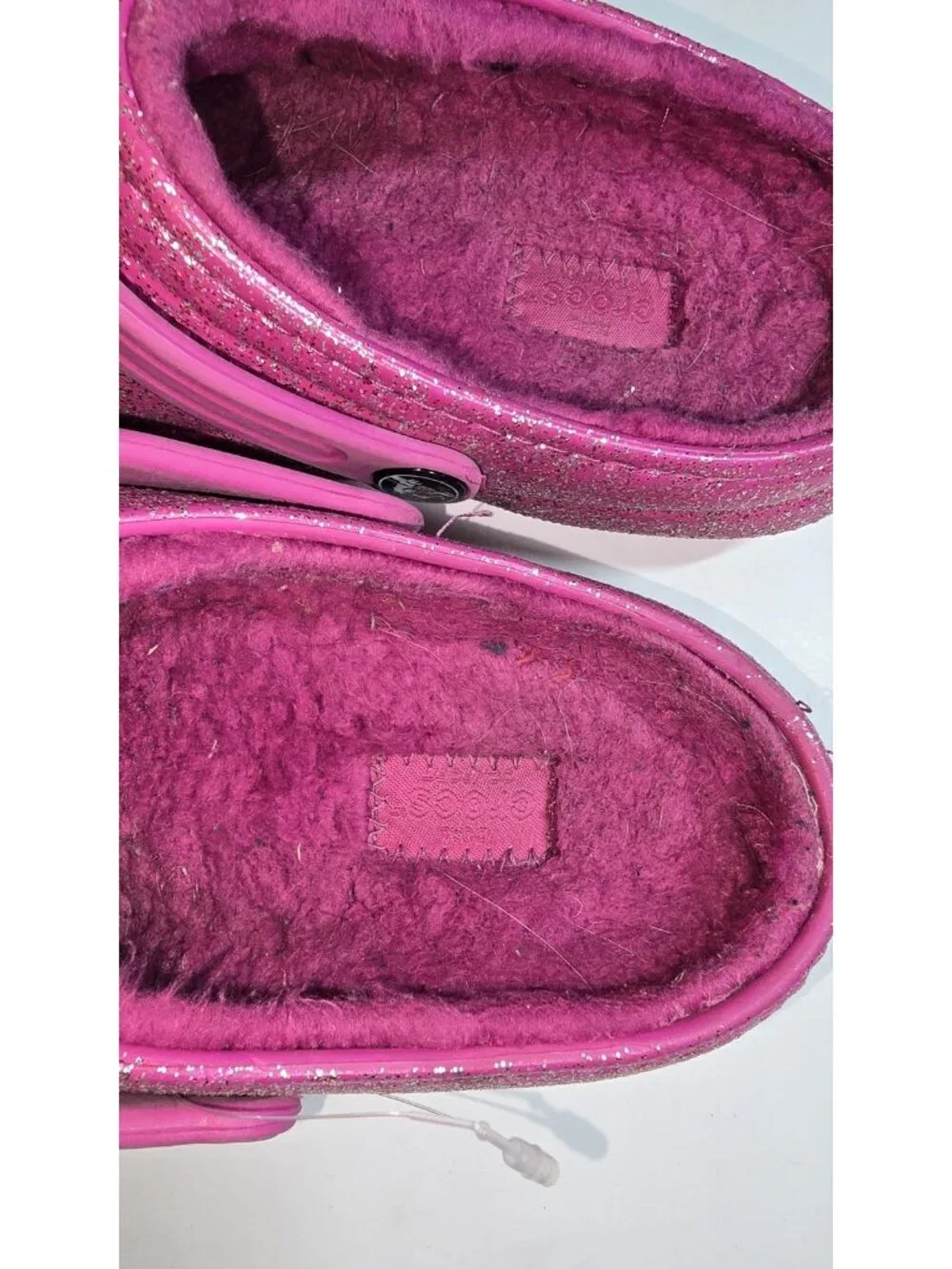 Girls Sparkly Pink Crocs Classic Lined Clog Size J4 With Glitter Finish & Fuzzy